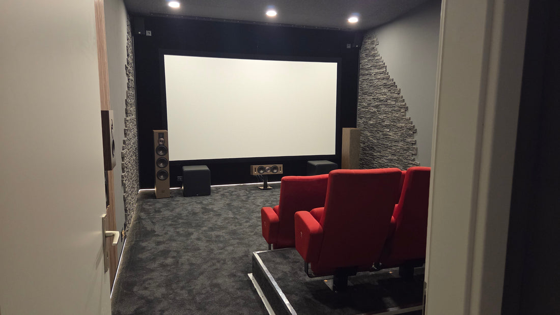 Heimkino erleben statt Prospekte wälzen – willkommen in unserem neuen Kinostudio