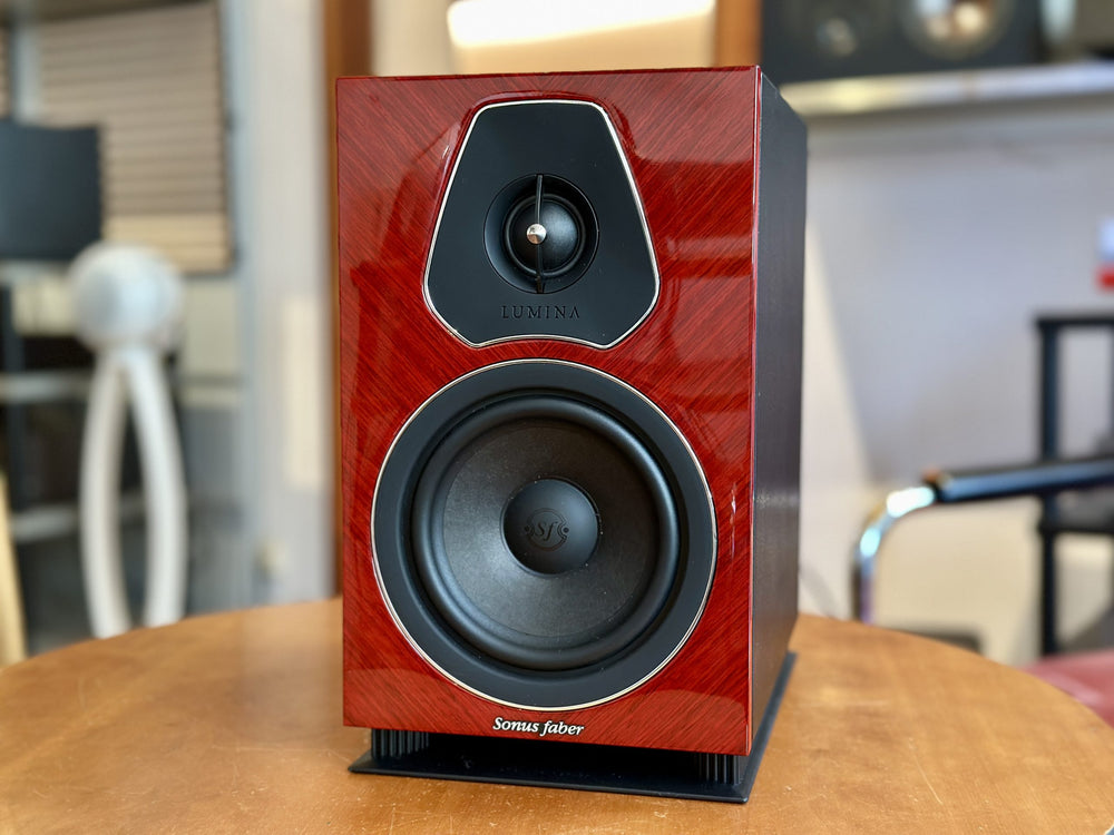 Ein Blickfang: Sonus Faber Lumina II AMATOR