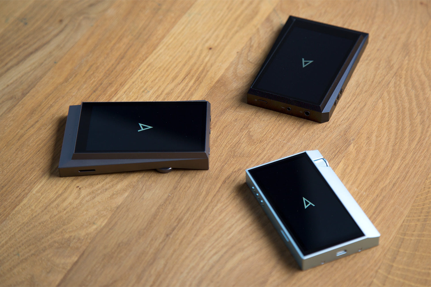 Mobile High End Player: Astell & Kern AK380, AK320, AK300 & AK70