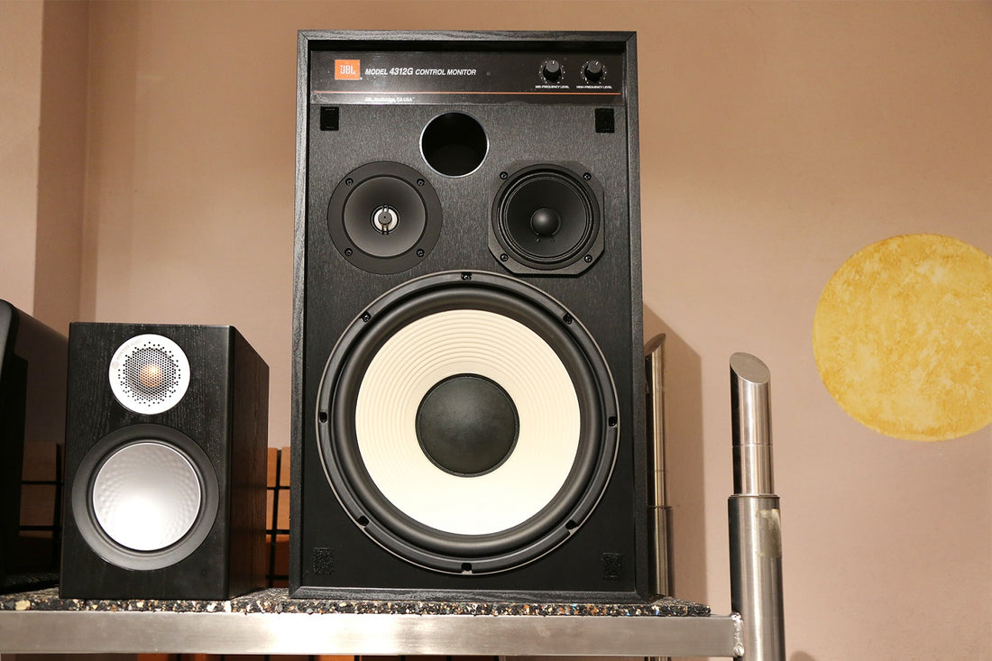 Immer wieder ein Hingucker: Die 4312G Kompaktlautsprecher von JBL