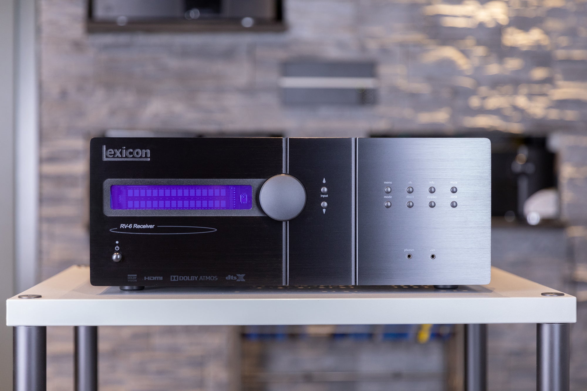 Bildergalerie: Der AV-Receiver Lexicon RV-6