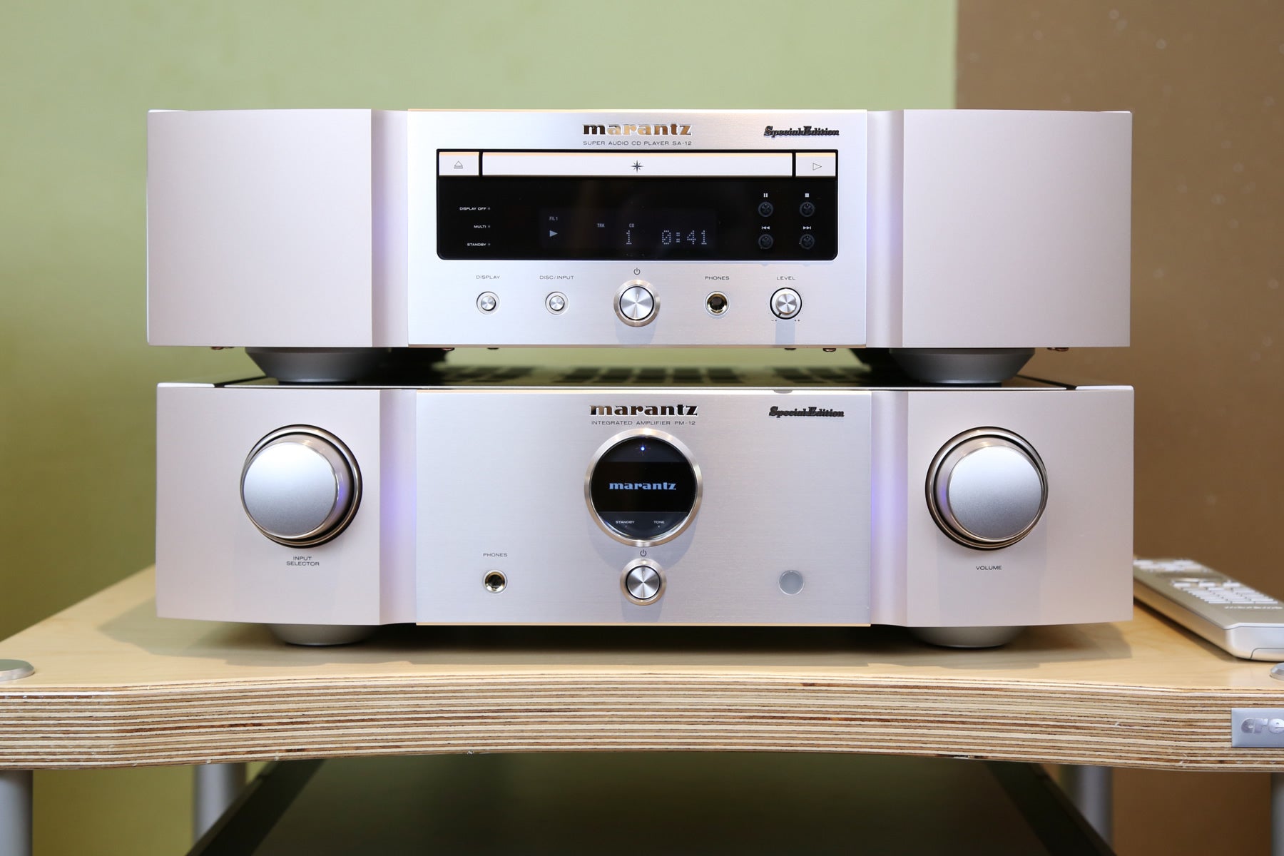 Gerade gelandet: PM-12SE und SA-12SE von Marantz