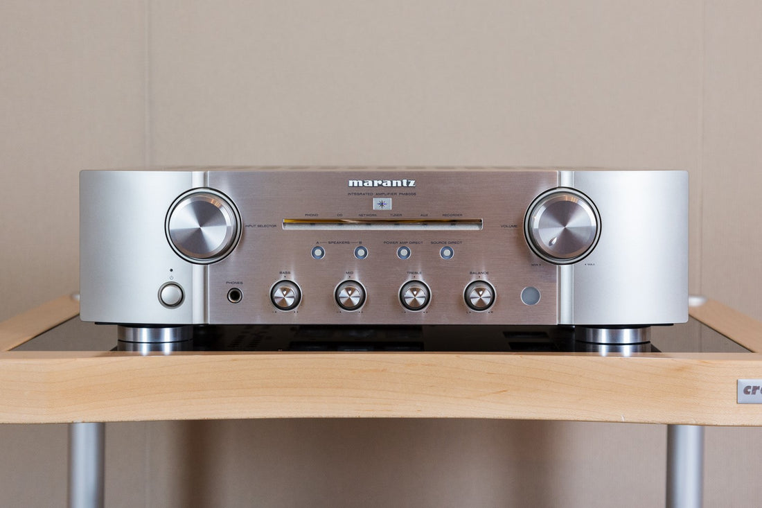 Digital trifft analog mit dem Vollverstärker PM8006 von Marantz
