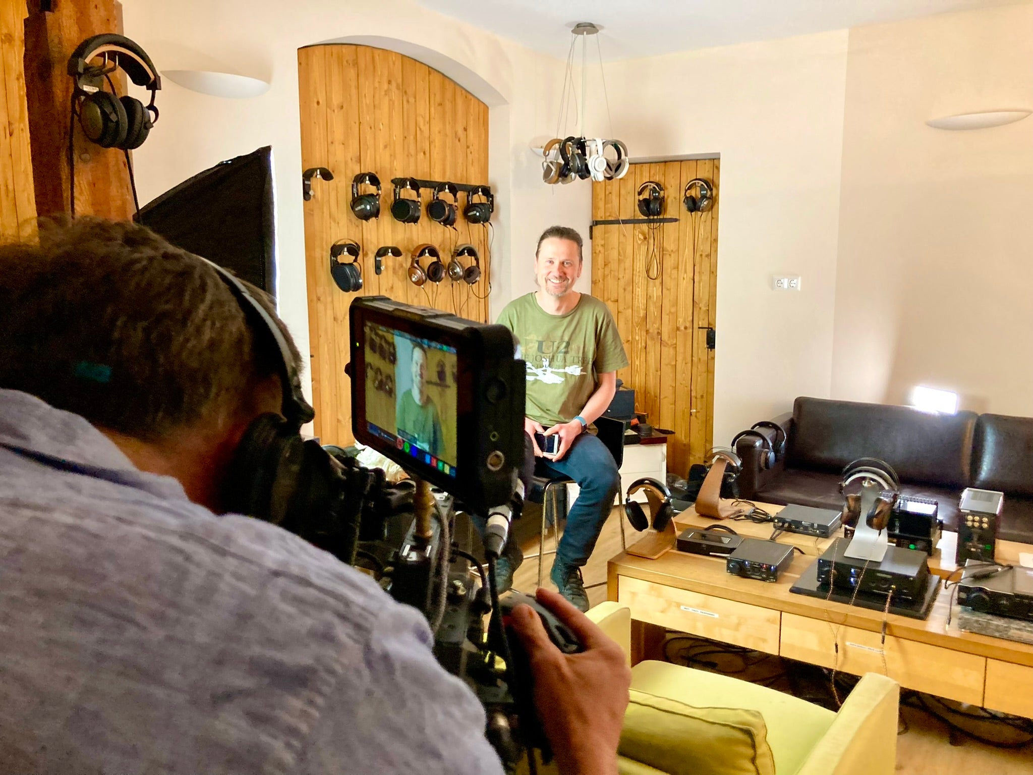 Reportage: ntv-Service interviewt Daniel Dimitrov zum Thema Noise-Cancelling