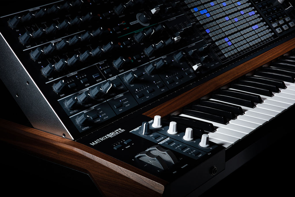 Arturia MatrixBrute