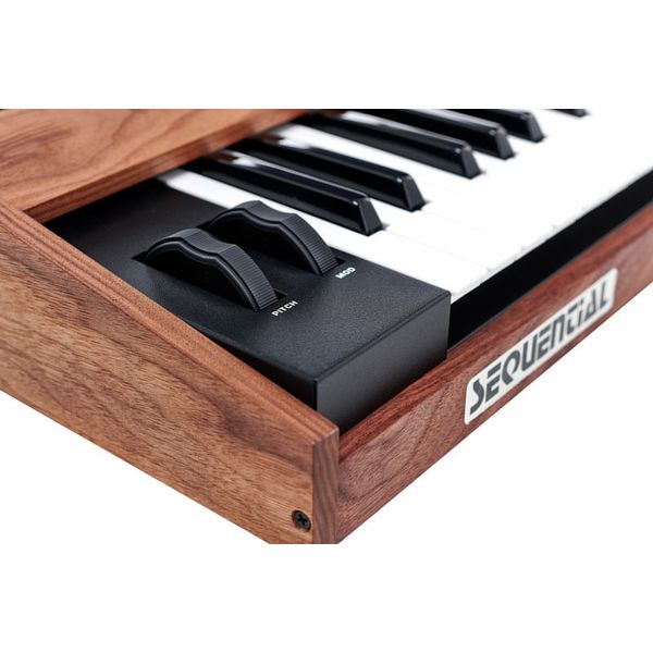 Sequential Prophet 10