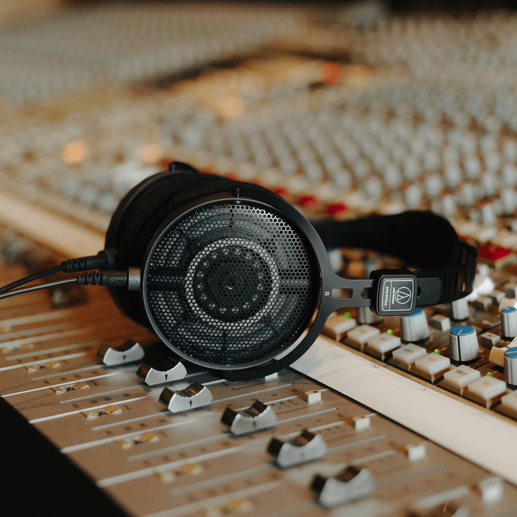 Audio-Technica ATH-R70xa