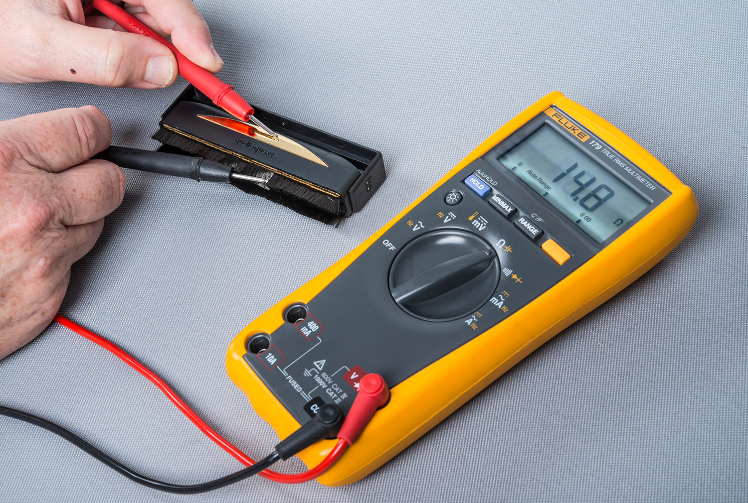 AudioQuest Gold Super-Conductive Record Brush Bild 4