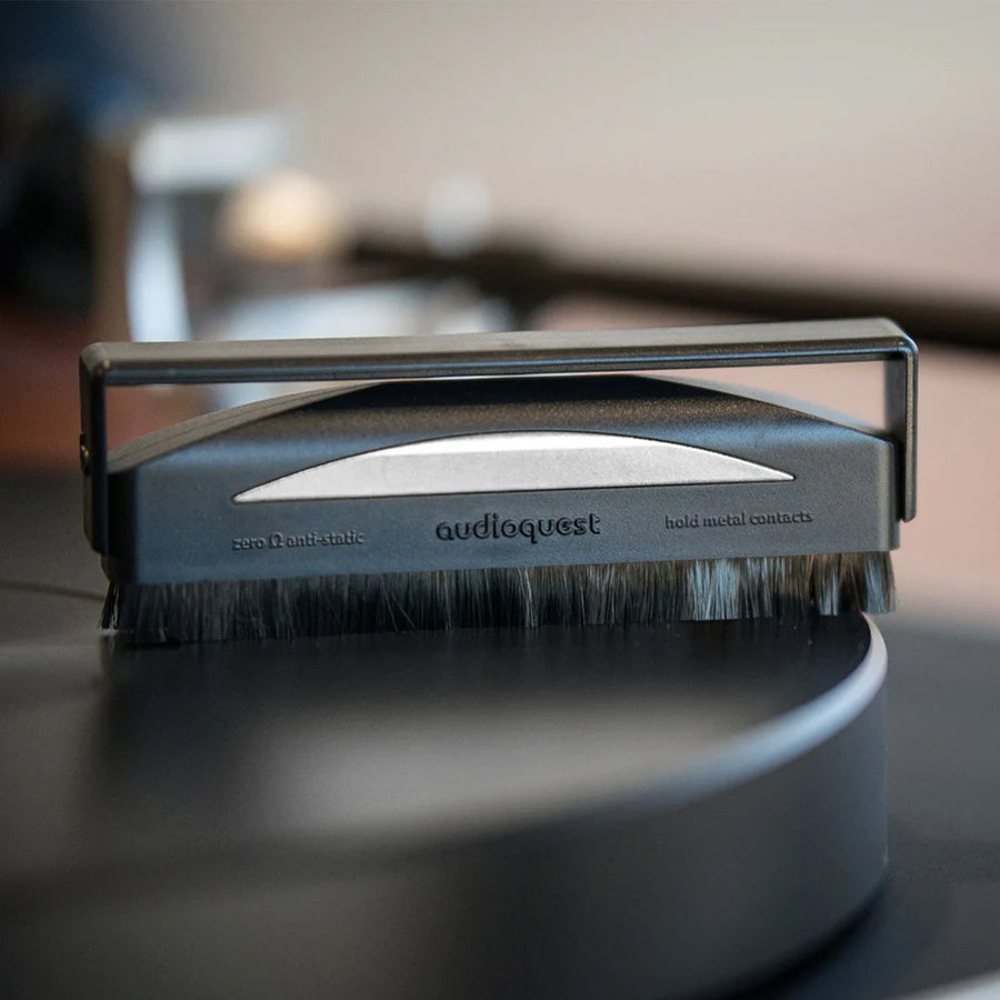 AudioQuest Silver Anti-Static Record Brush Bild 3