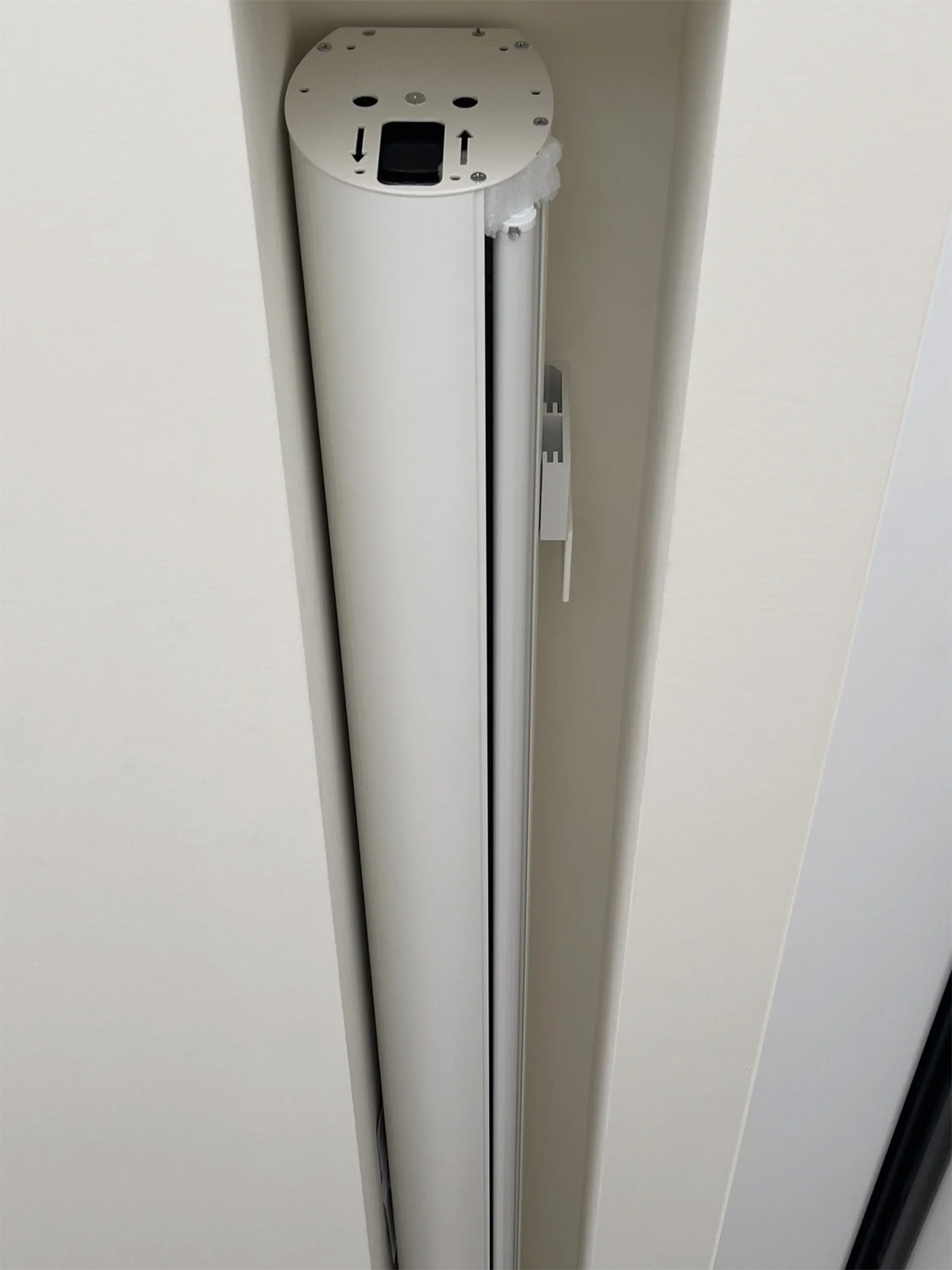 Screenline Radiance Bright EdgeFree Tension Bild 5
