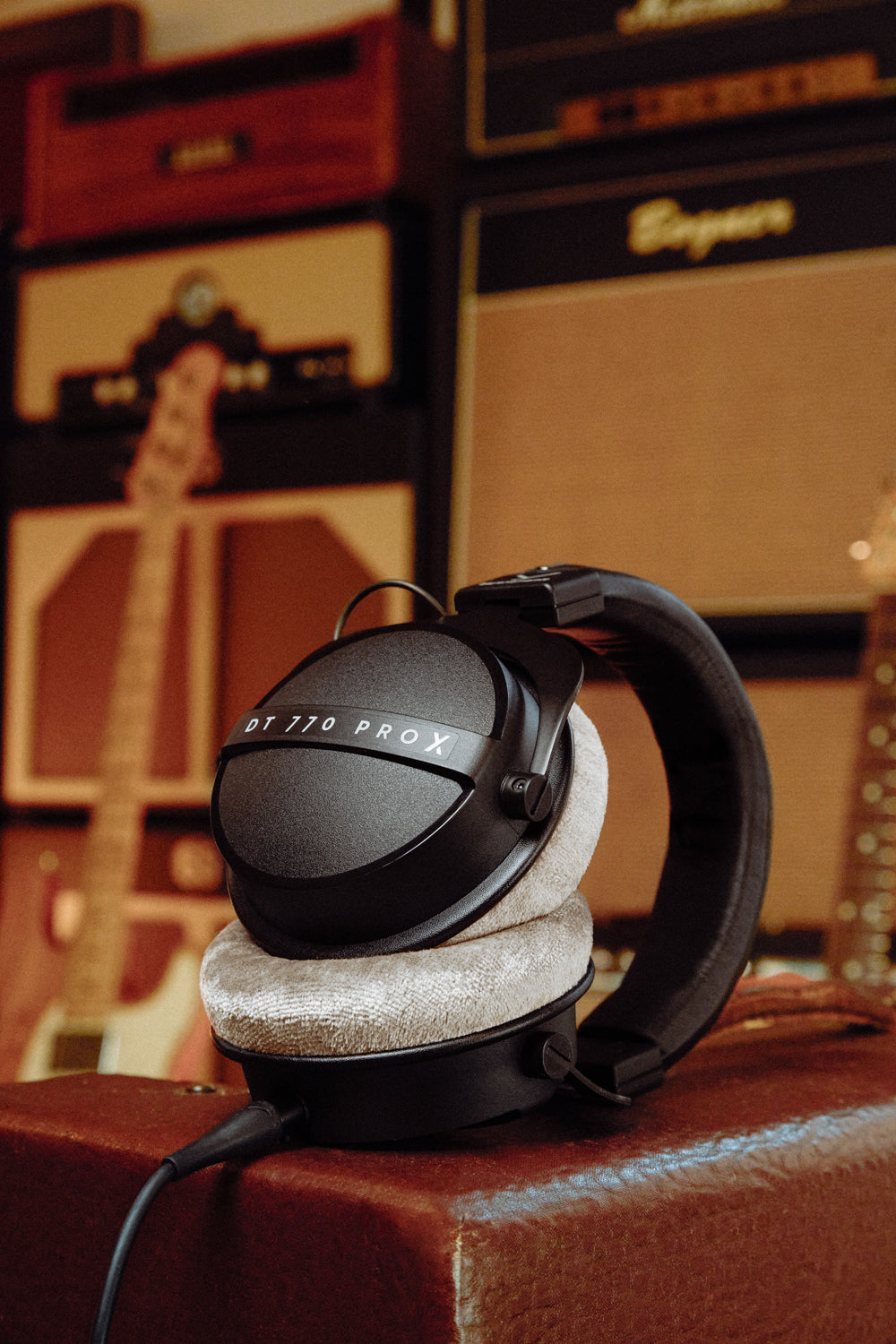 beyerdynamic dt770 pro x studio-kopfhörer lifestyle bild 1