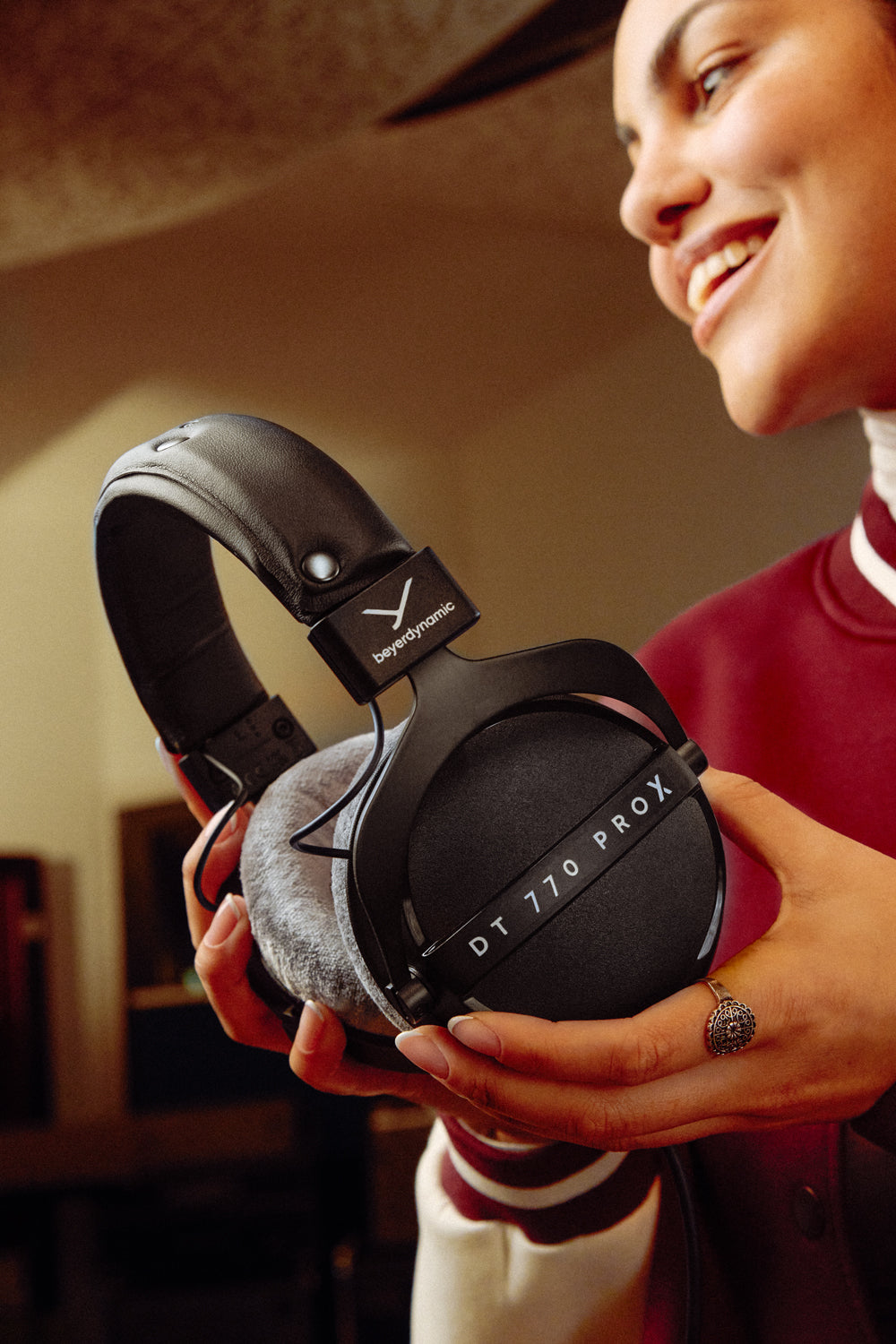 beyerdynamic dt770 pro x studio-kopfhörer lifestyle bild 3