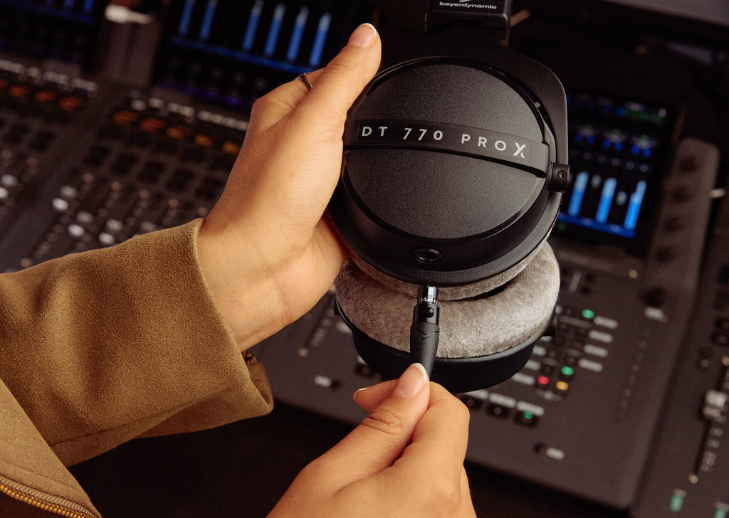 beyerdynamic dt770 pro x studio-kopfhörer lifestyle bild 4