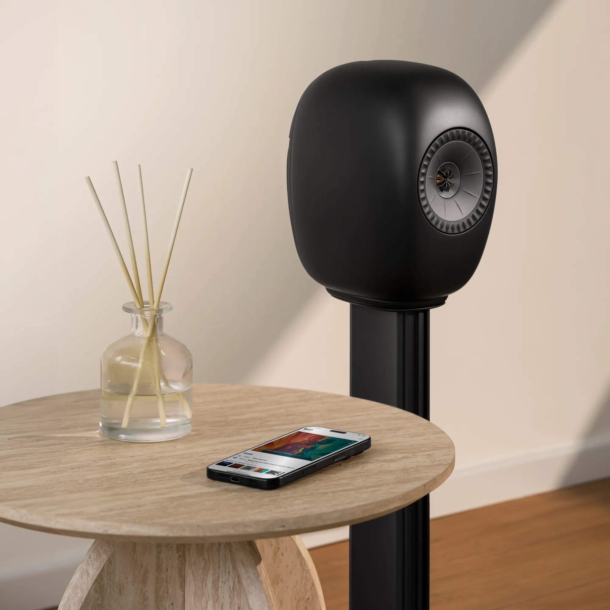 KEF LS LUXE Stand