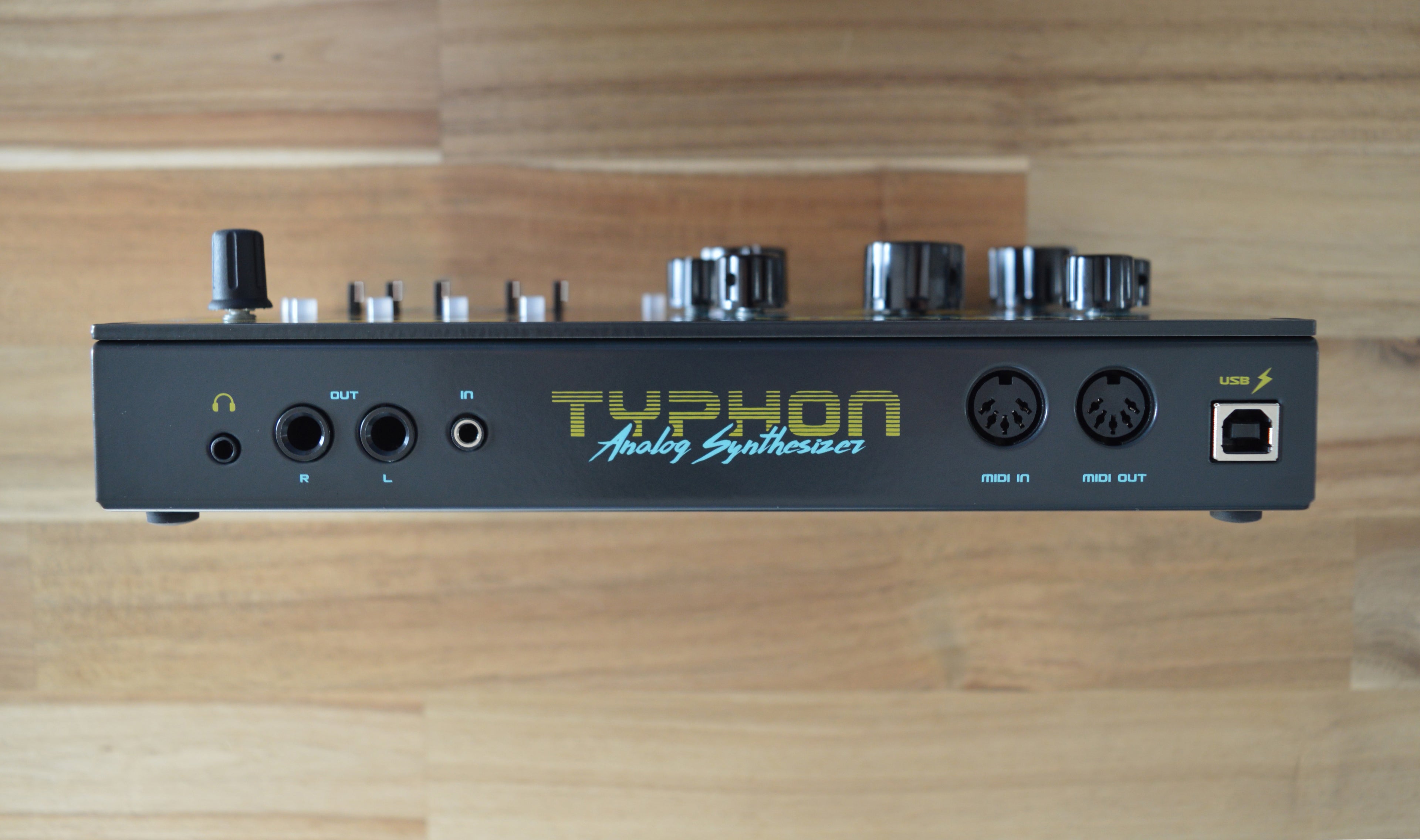 Dreadbox Typhon